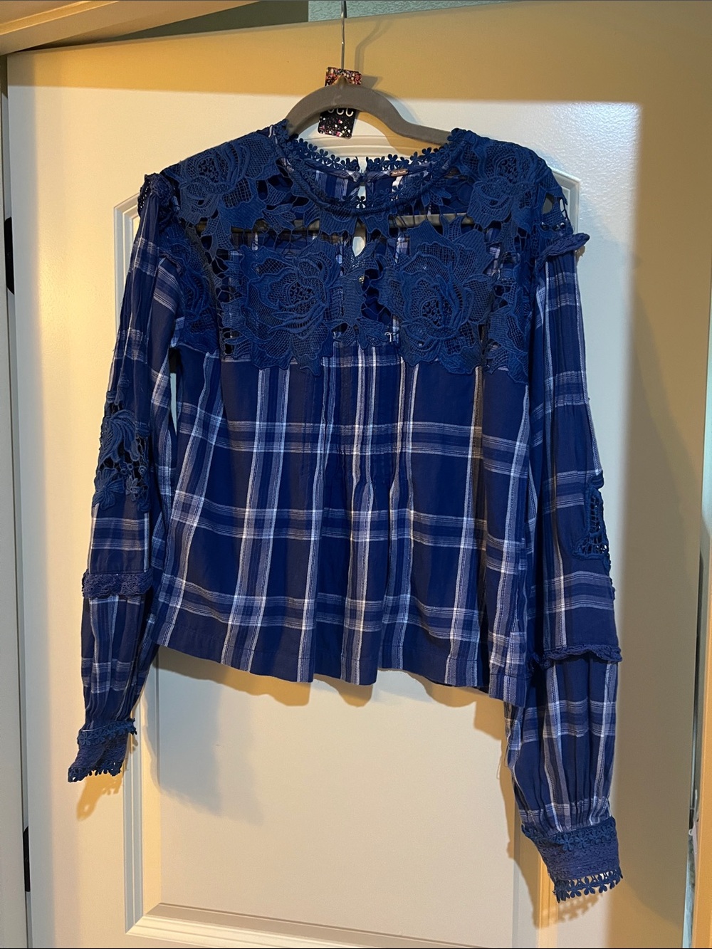🌻🌻Free People Royal Blue Plaid Lace Yoke Long-Sleeve Blouse H336